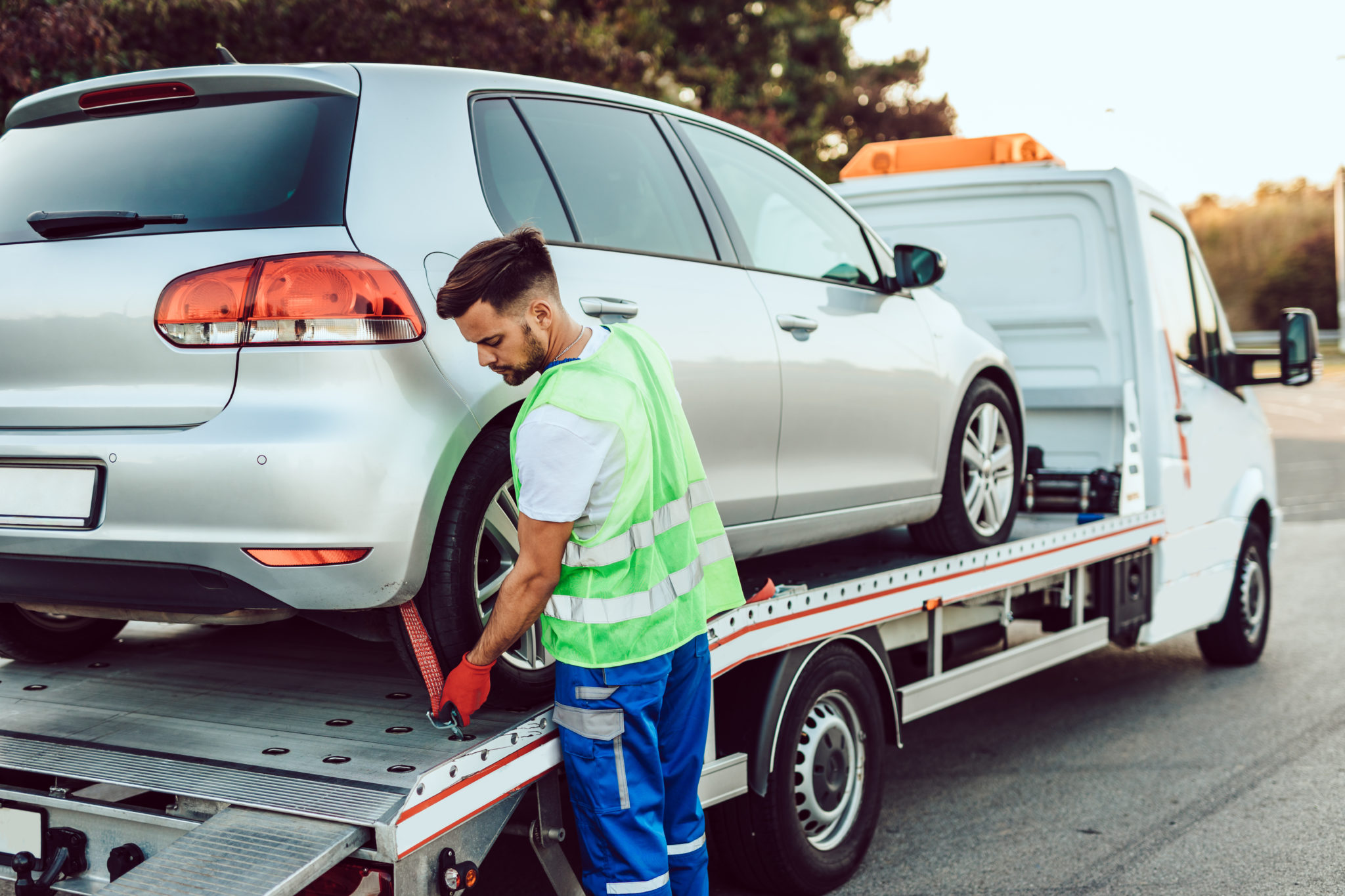 dépanneur-remorqueur-dépannage-assistance-automobile